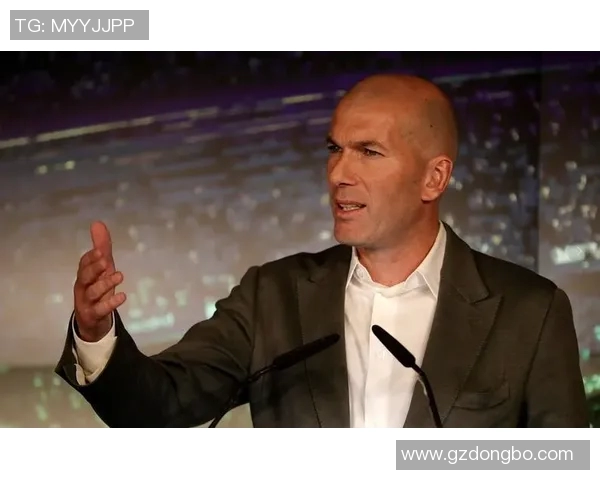 2019年失意足球明星的逆境与反思:从辉煌到低谷的心路历程